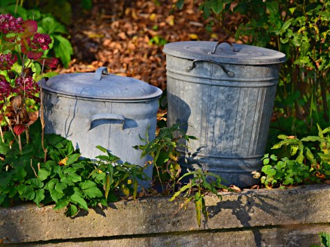 Abfall- und Müllentsorgung, © Bild von Mabel Amber auf Pixabay Abfall- und Müllentsorgung, © Bild von Mabel Amber auf Pixabay